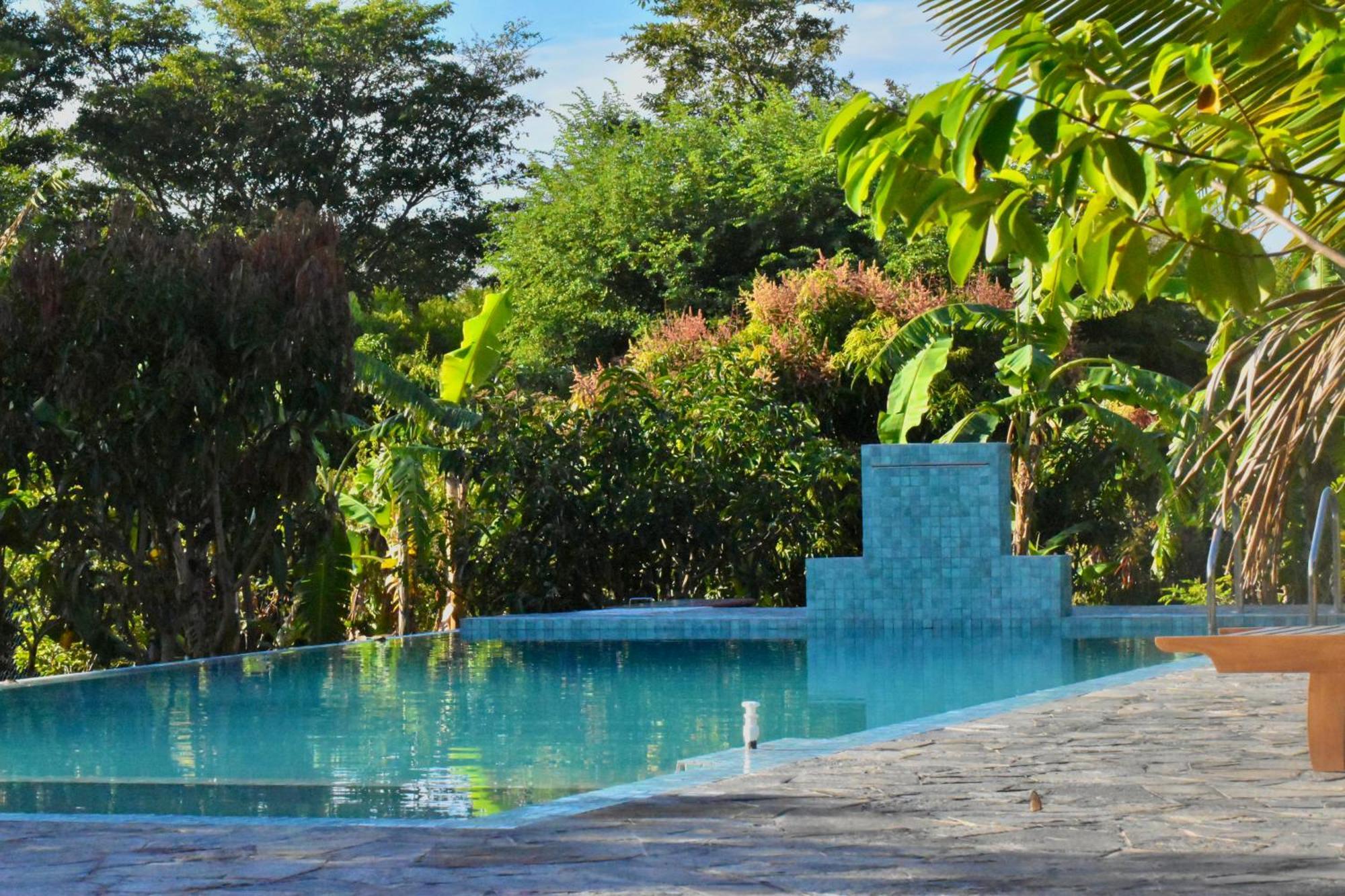 Green Hut Nature Resort 锡吉里亚 外观 照片